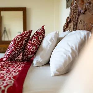 Rena House Homestay